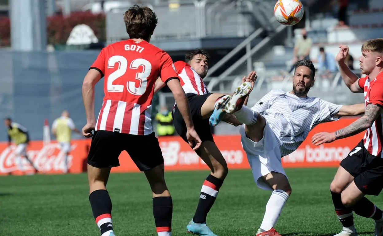 Bilbao Athletic: El Bilbao Athletic Recorta Distancias Con La Zona ...